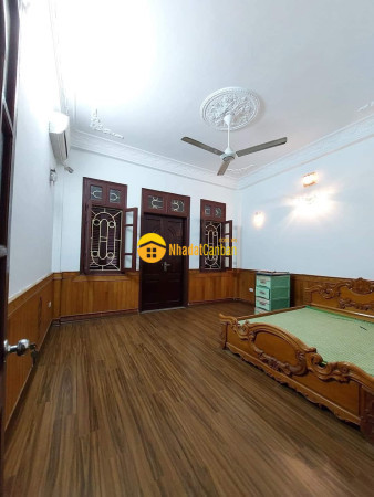 Bán nhà cầu giấy 45m 4t mt4m chỉ 5.2 tỷ cầu giấy