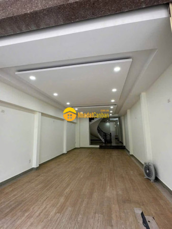 Cho thuê nhà 3 tầng đường 30 tháng 4 hải châu đn