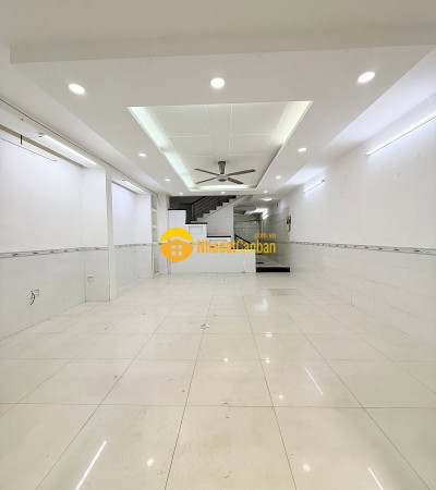 Xe ngủ trong nhà, phạm văn hai, p5, tân bình, 95m2, 4 tầng, 5pn, cách mt 15m, ngang 5m