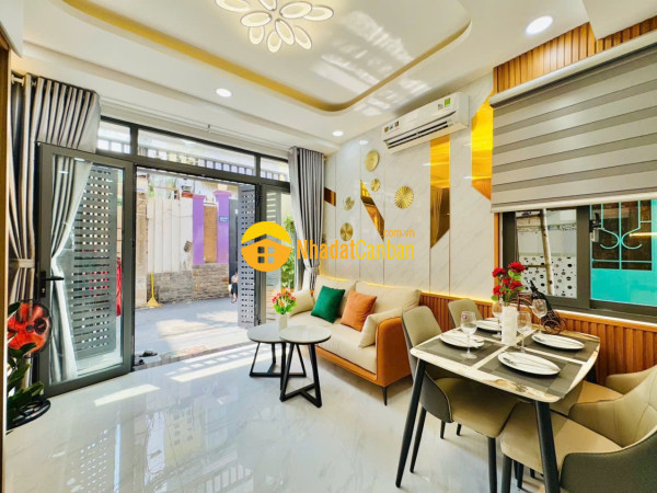 Bán nhà lê quang định nhỉnh 5 tỷ 50m2 mới cóng 3 phòng ngủ full nội thất